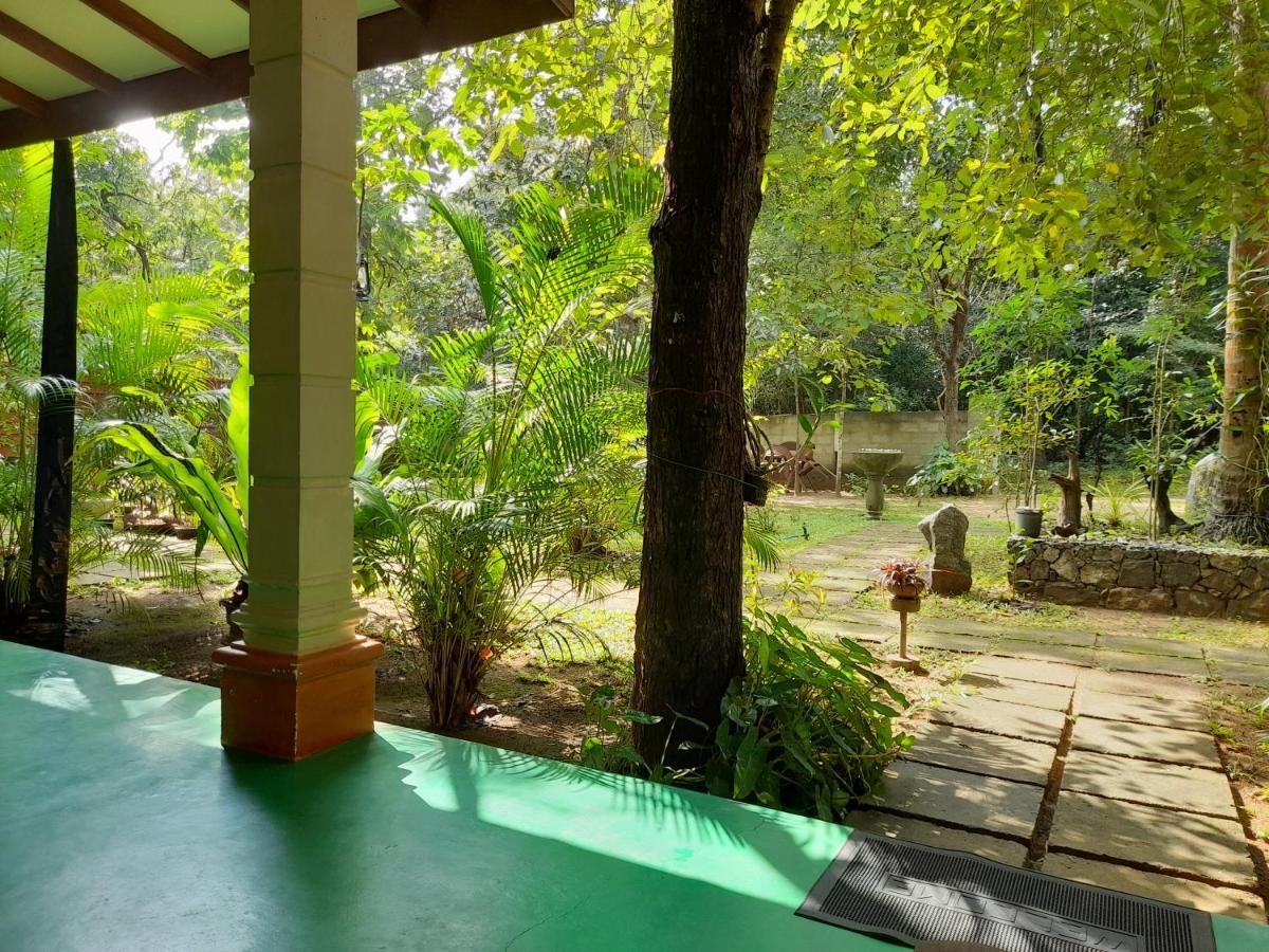Sigiri Jungle Villa Sigiriya Bagian luar foto